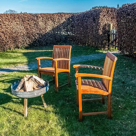 Pretty Farmhouse In Houffalize With Courtyard エクステリア 写真